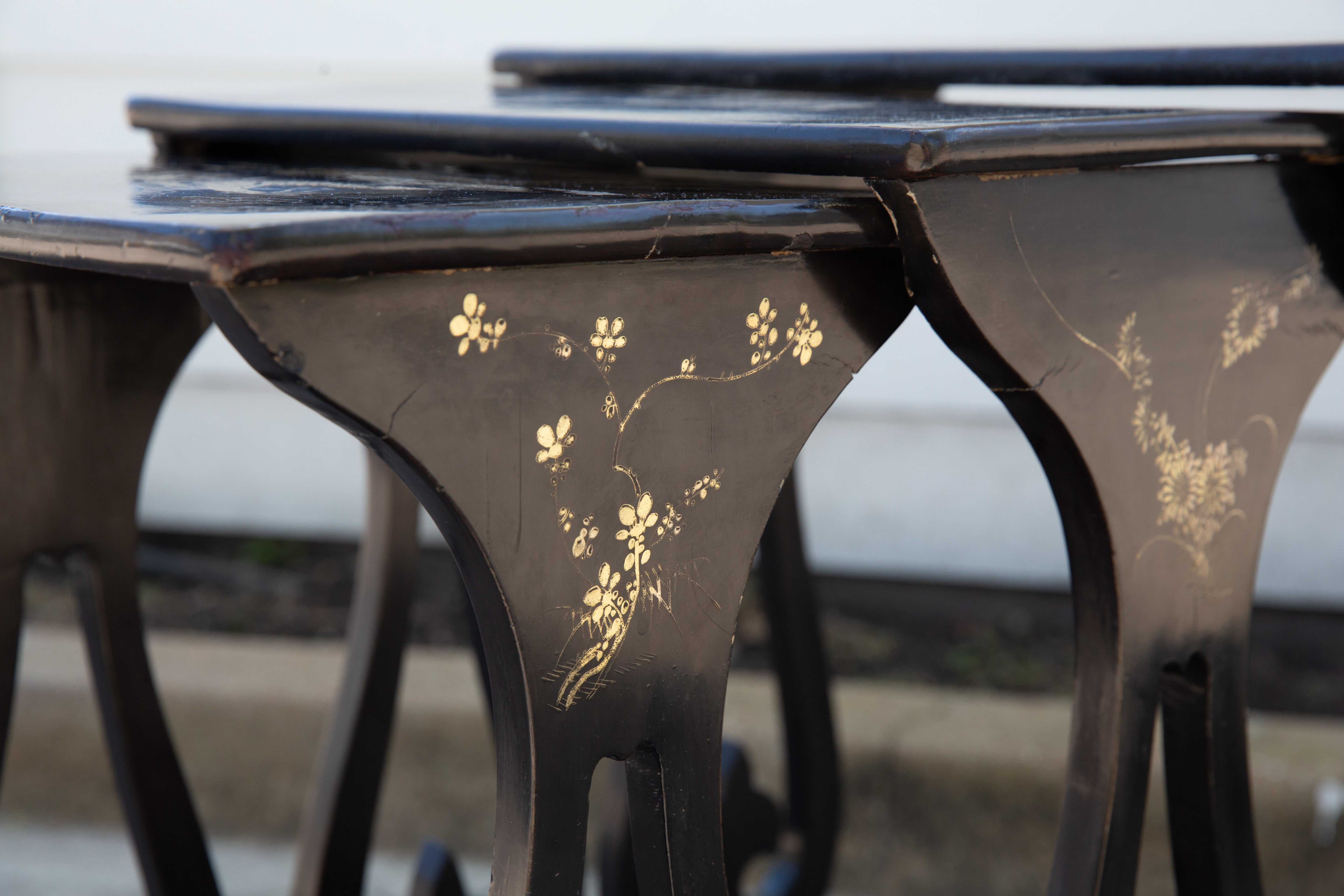 English Regency Lacquered Chinoiserie Nesting Tables