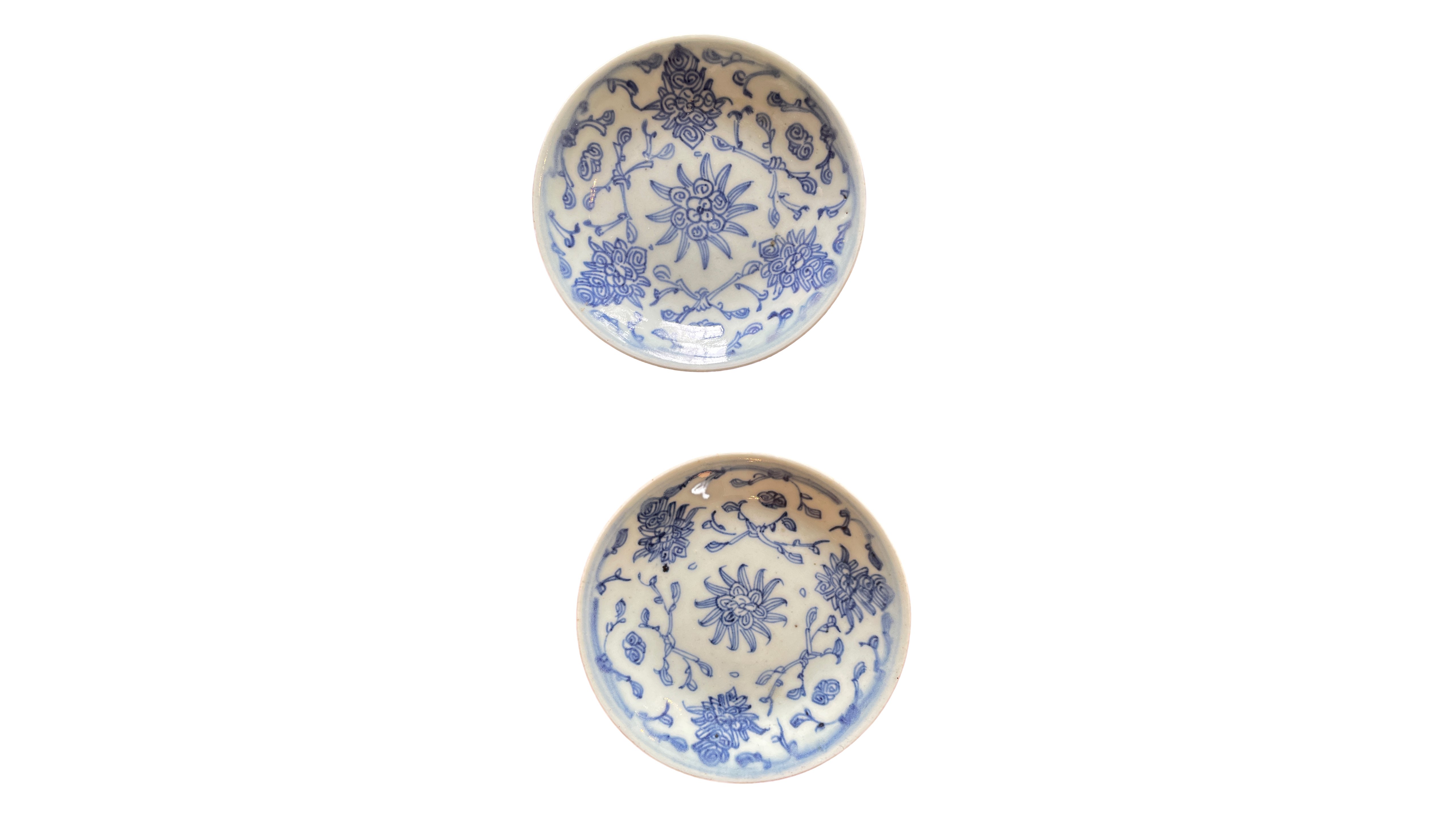 Pair Antique Chinese Min Yao Blue and White Plates